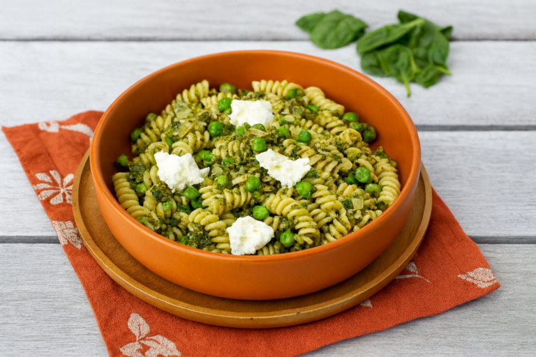 Fusilli met spinazie en erwten