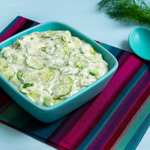 Komkommersalade met crème frêche